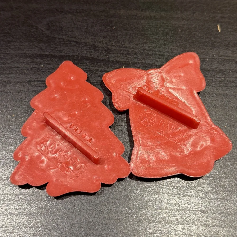 5pc Cookie Cutters Vtg CHRISTMAS Holiday Red Plastic Santa Angel Tree Star Bell‎